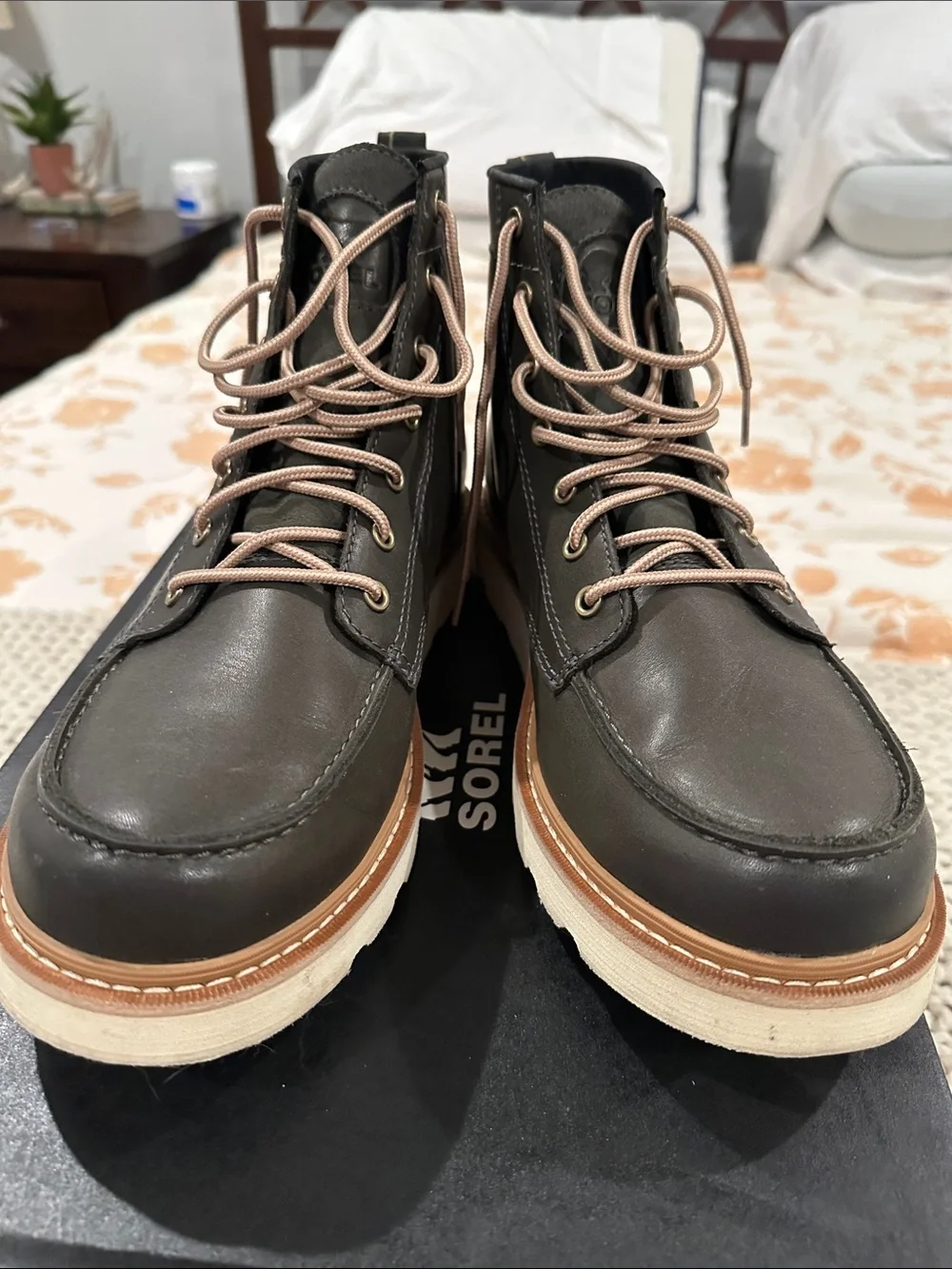 Men’s Sorel Green Leather Boots 11.5